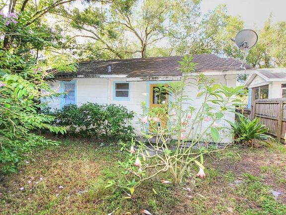 2nd image of 1618 E Mulberry Dr