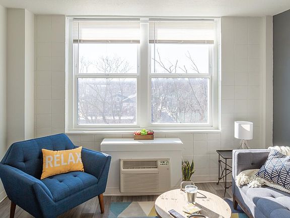 3rd image of 2515 Burnet Ave #902