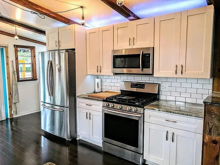 Kitchen/Laundry