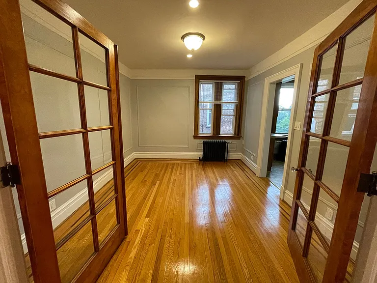 49 S Lake Ave #12 — Photo 6