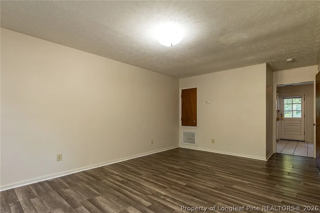 2 bed, 1.5 bath, 1088 sqft, $1,000 — Photo 3