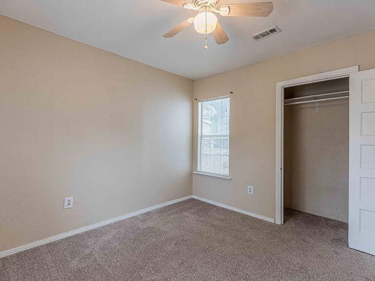 120 Nelson Ave — Photo 25