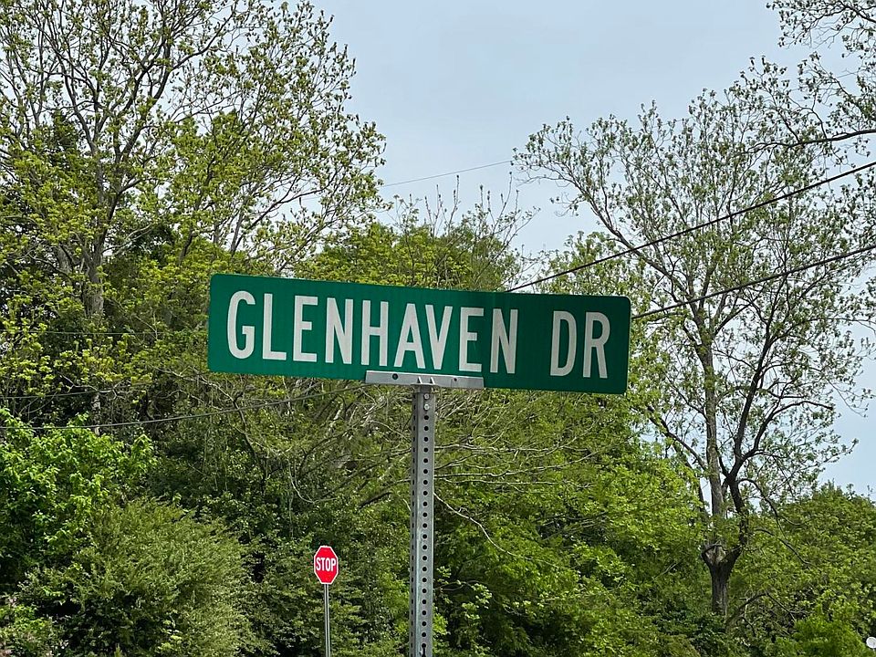1st image of Glenhaven Dr