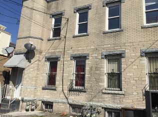 253-255 Court St, Elizabeth City, NJ 07206