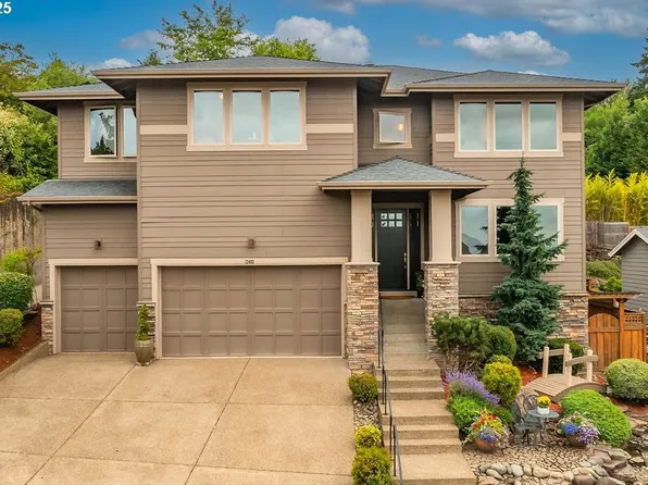 12483 SW Autumnview St, Tigard, OR 97224