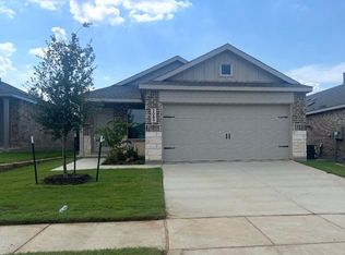 1225 Falcon Heights Dr, Forney, TX 75126