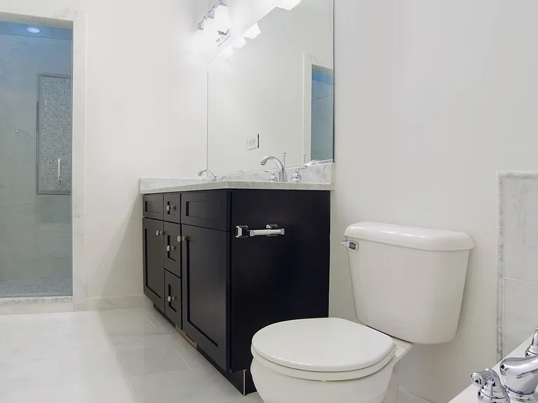 4113 N Western Ave #3 — Photo 9