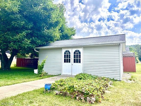 2nd image of 150 Bucy Dr