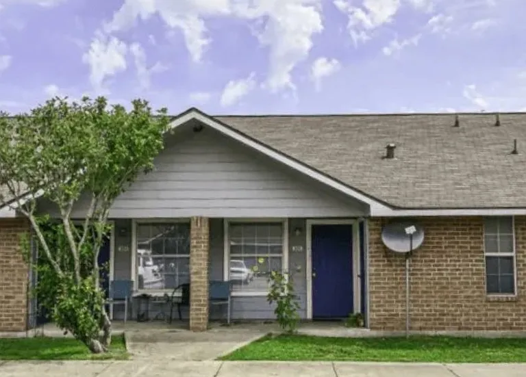 100 Justin Way — Photo 3