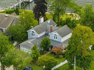 133 Terrace Ave E, Riverside, RI 02915