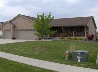 1630 Blue Heron Ct, Crown Point, IN 46307