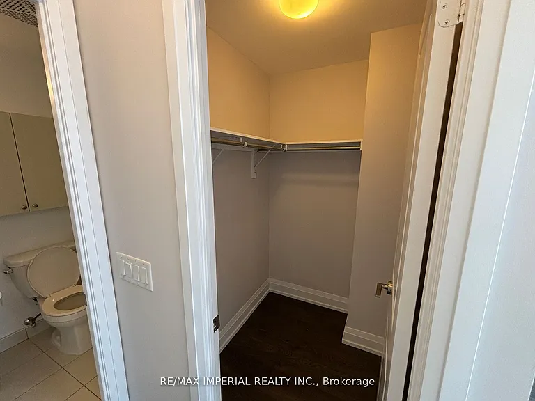 7890 Bathurst St #2301 — Photo 10