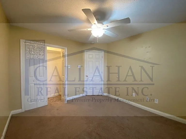 405 Waymack Dr — Photo 8