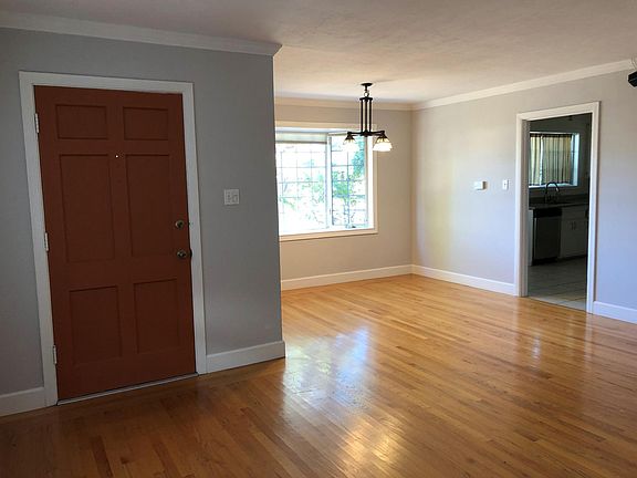 5th image of 346 Schroeder Ave