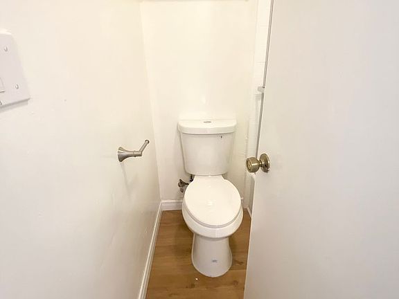5th image of 21707 Roscoe Blvd #218