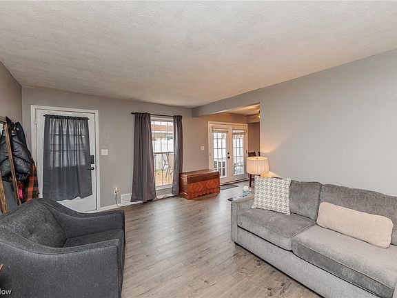 5th image of 20382 Williamsburg Ct #203C
