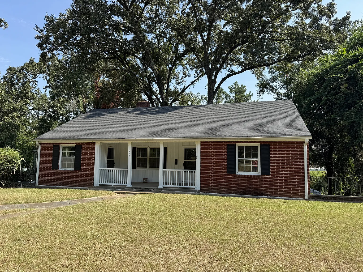527 College Hill Road - 1 — Photo 1