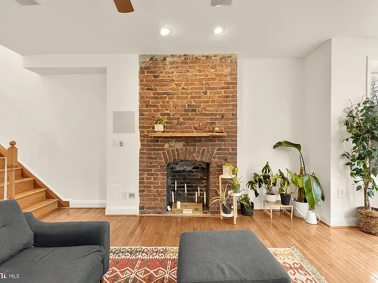 1017 Monroe St NW #2 — Photo 11
