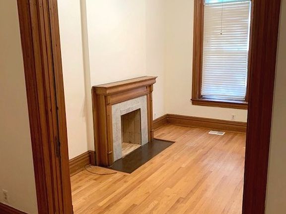 3rd image of 2633 N Sheffield Ave