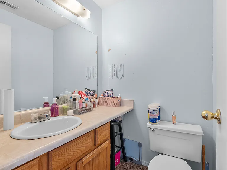 718 W 1720 N #225 — Photo 11