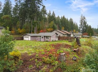 31 NE Larson Lake Ln, Allyn, WA