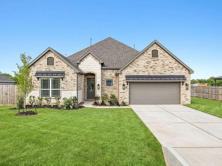 11610 E Wood Dr — Photo 2
