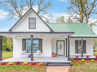 903 E 11th St, Newton, NC 28658