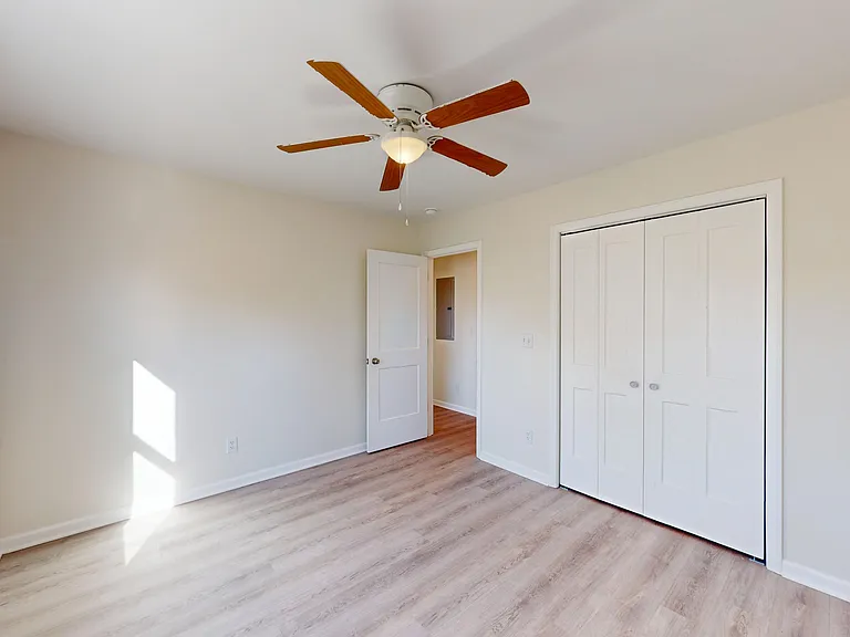 744 N 13th St #1 — Photo 15