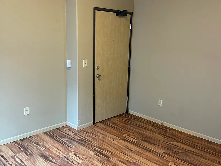 328 N Dubuque St #1 — Photo 6