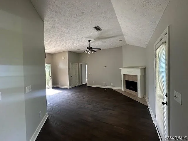 170 Allen Dr — Photo 2