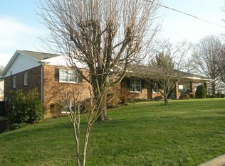 715 Mountain View Dr, Wytheville, VA