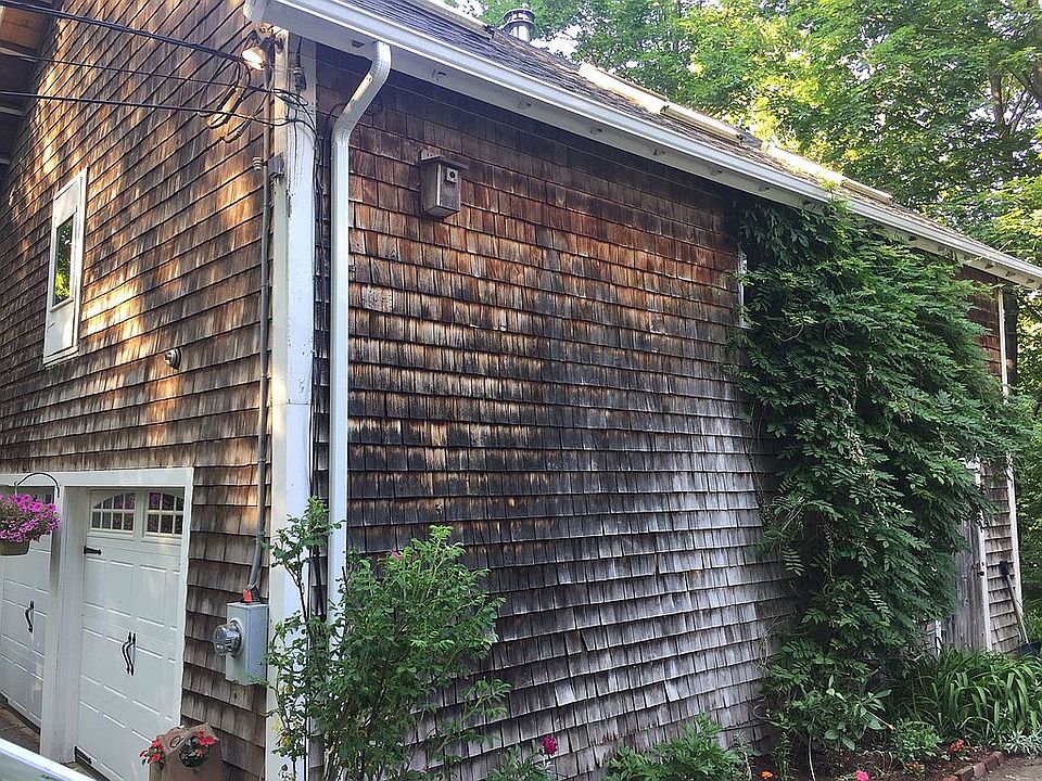 2nd image of 25 Washington St