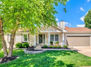 1332 Piedras Pkwy, Fenton, MO 63026