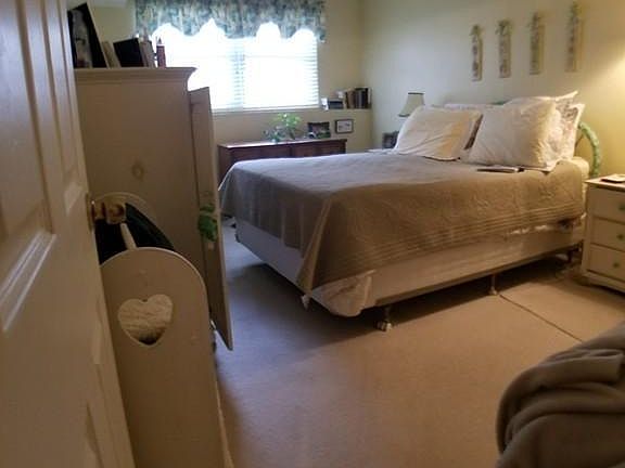 5th image of 34 Pleasant Dr