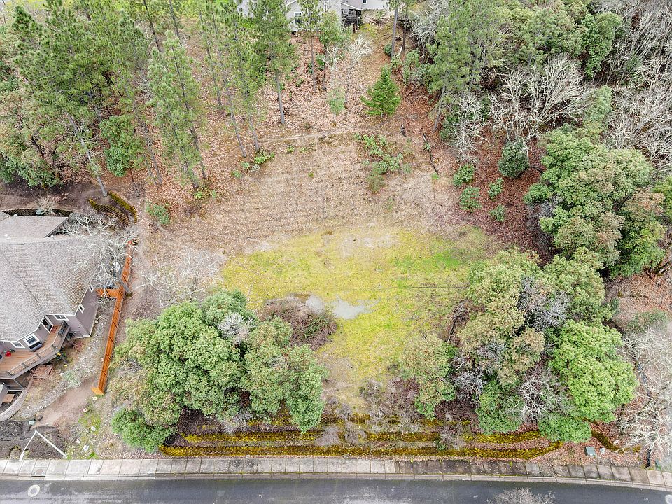 1st image of 2234 SE Linden Ln