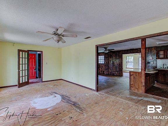 3rd image of 7445 Arden Rd