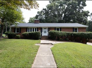 2530 Merrimont Dr, Winston Salem, NC 27106