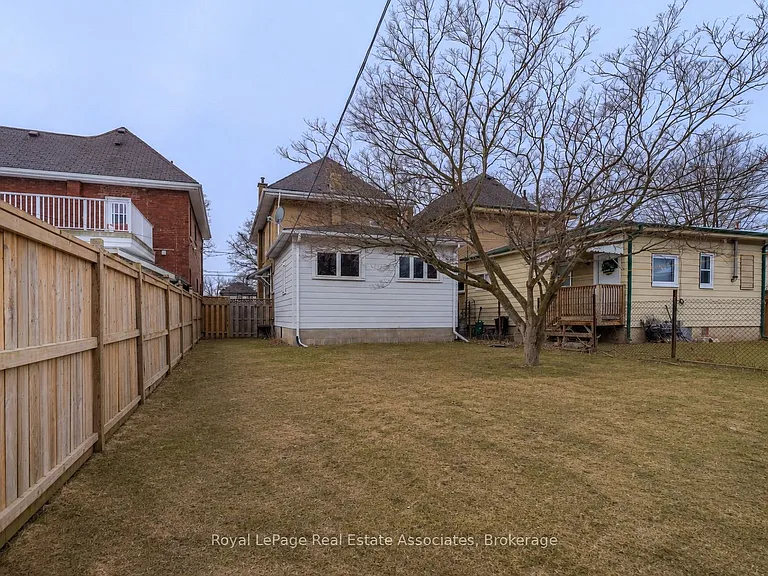 157 William St #1 — Photo 33