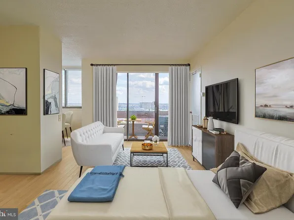 1326 Spruce St #1602, Philadelphia, PA 19107