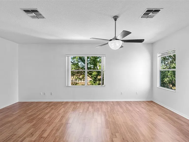 13121 Zori Ln — Photo 27