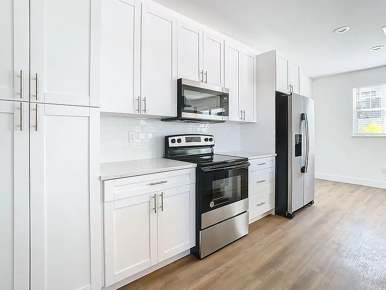6235 S Manhattan Ave #8 — Photo 15