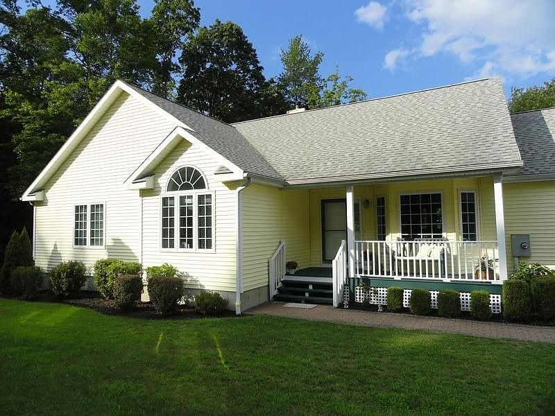 9 Deer Creek Road - Exterior Front