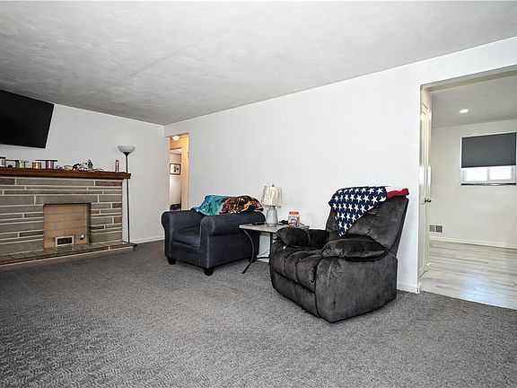 4th image of 1027 Bellair Rd