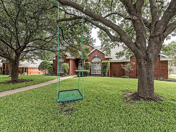 2nd image of 9006 Willow Bend Dr