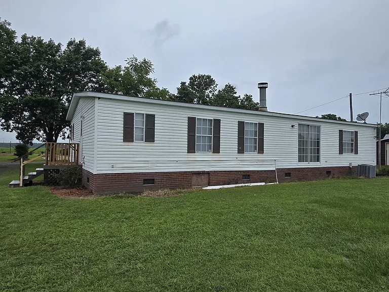 1717 Black Rd — Photo 4