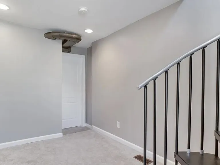 1612 Portugal St — Photo 12