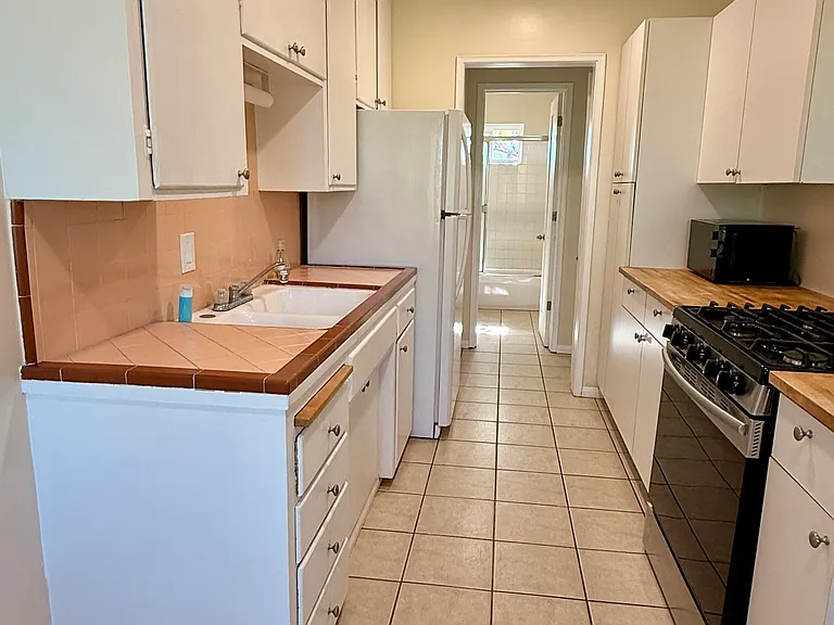 4735 Marlborough Dr #B — Photo 20