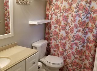 175 W Triple Tree Dr, Carrollton, GA 30117