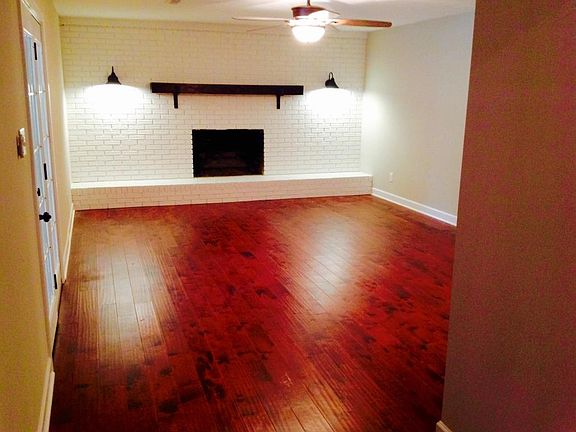 3rd image of 7011 Imperial Dr