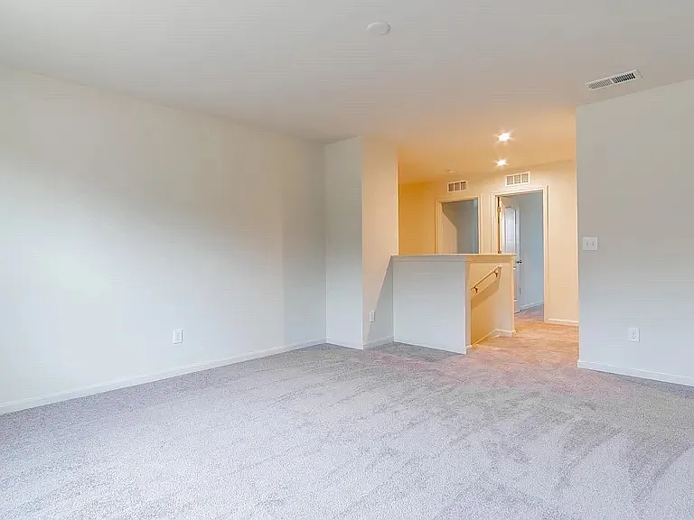 4003 White Pine Ln — Photo 7